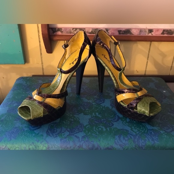 Qupid High Heel Sandals Size 10 - Picture 3 of 10